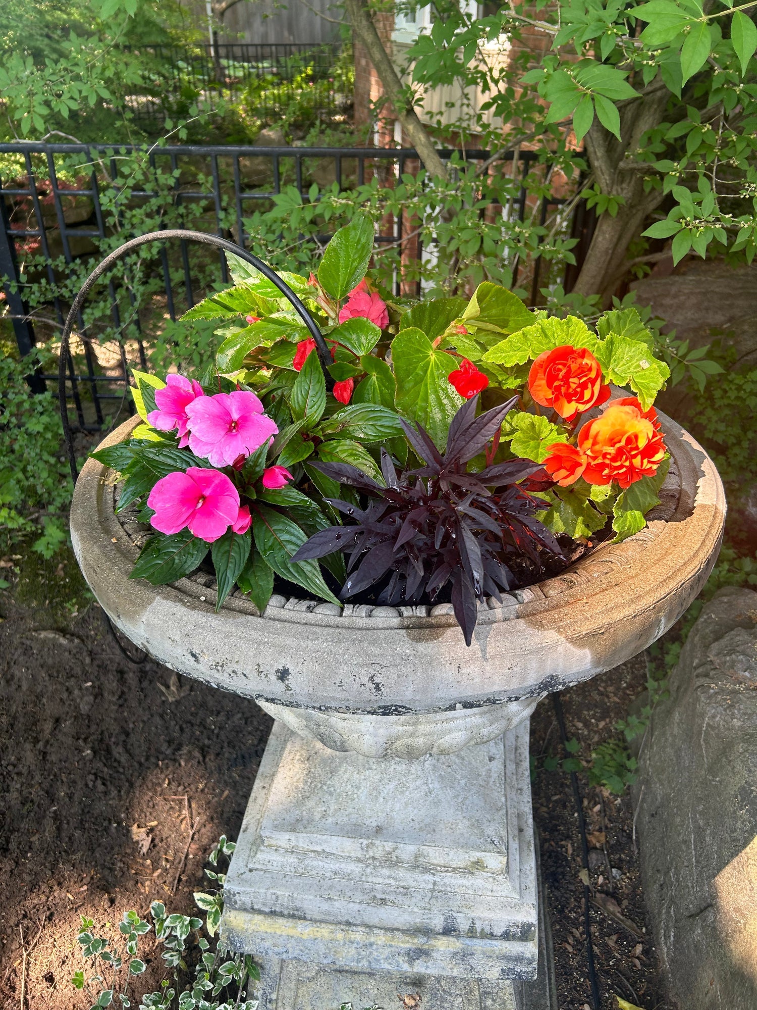 Le temps des fleurs arrive : créez un aménagement paysager à votre image!