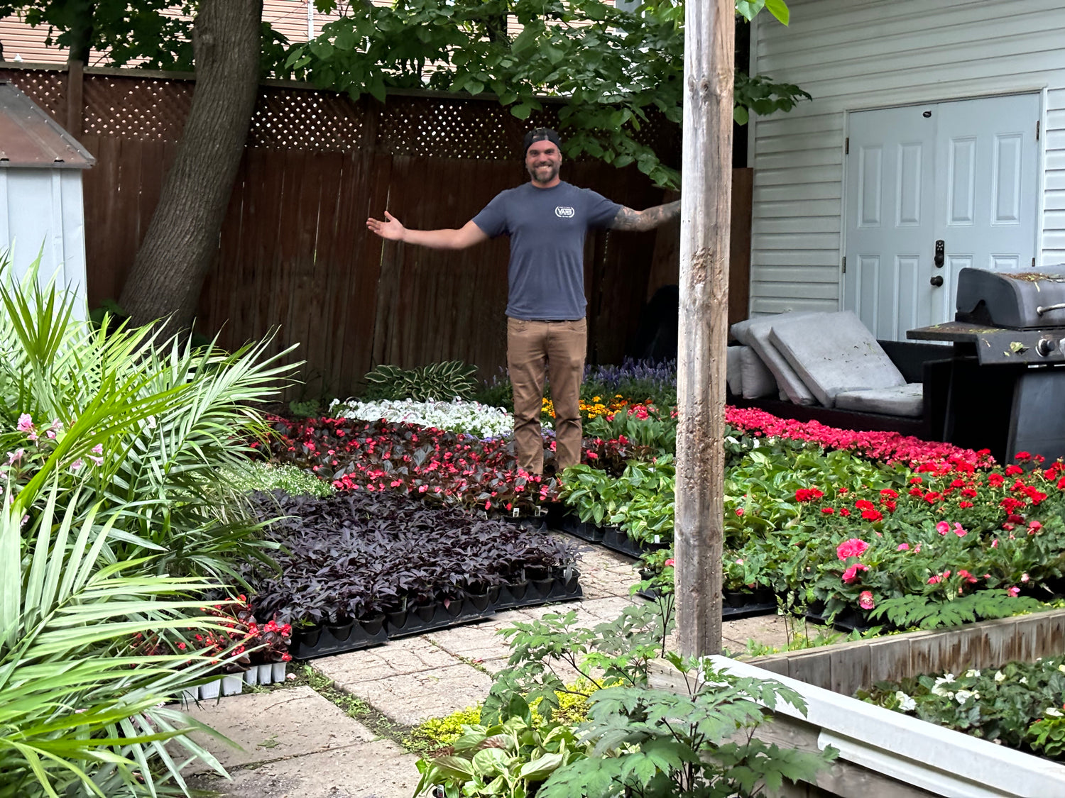 Préparation de plates-bandes au printemps — Horticulture Outaouais