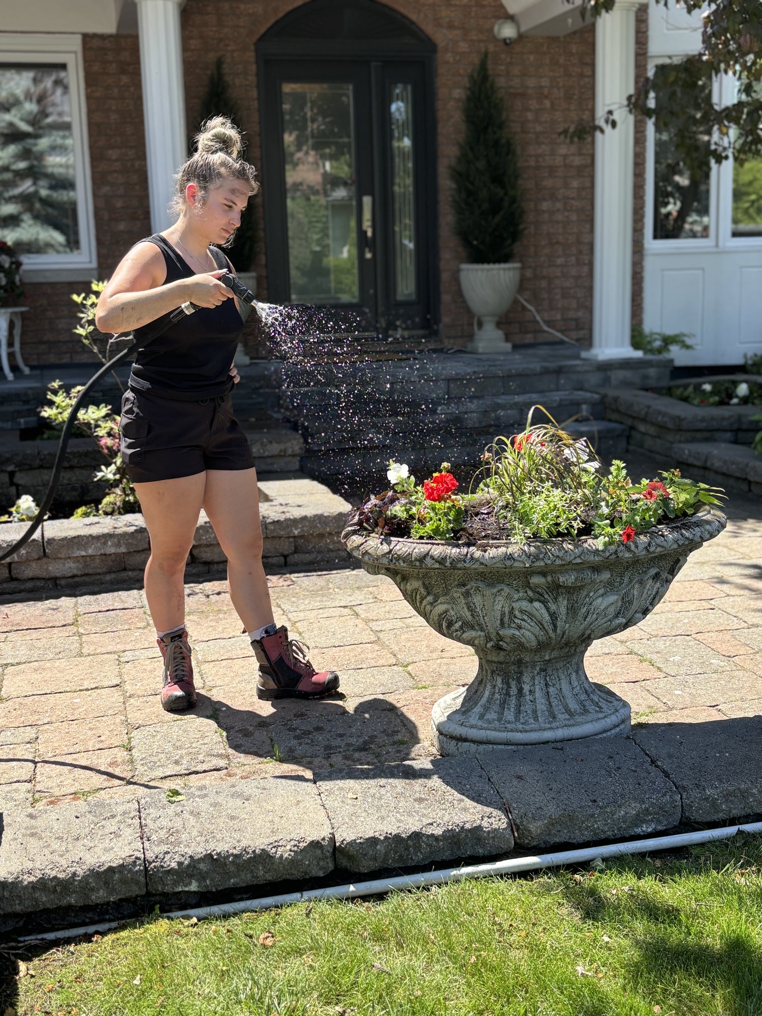 Entretien saisonnier complet d’un terrain résidentiel — Horticulture Outaouais